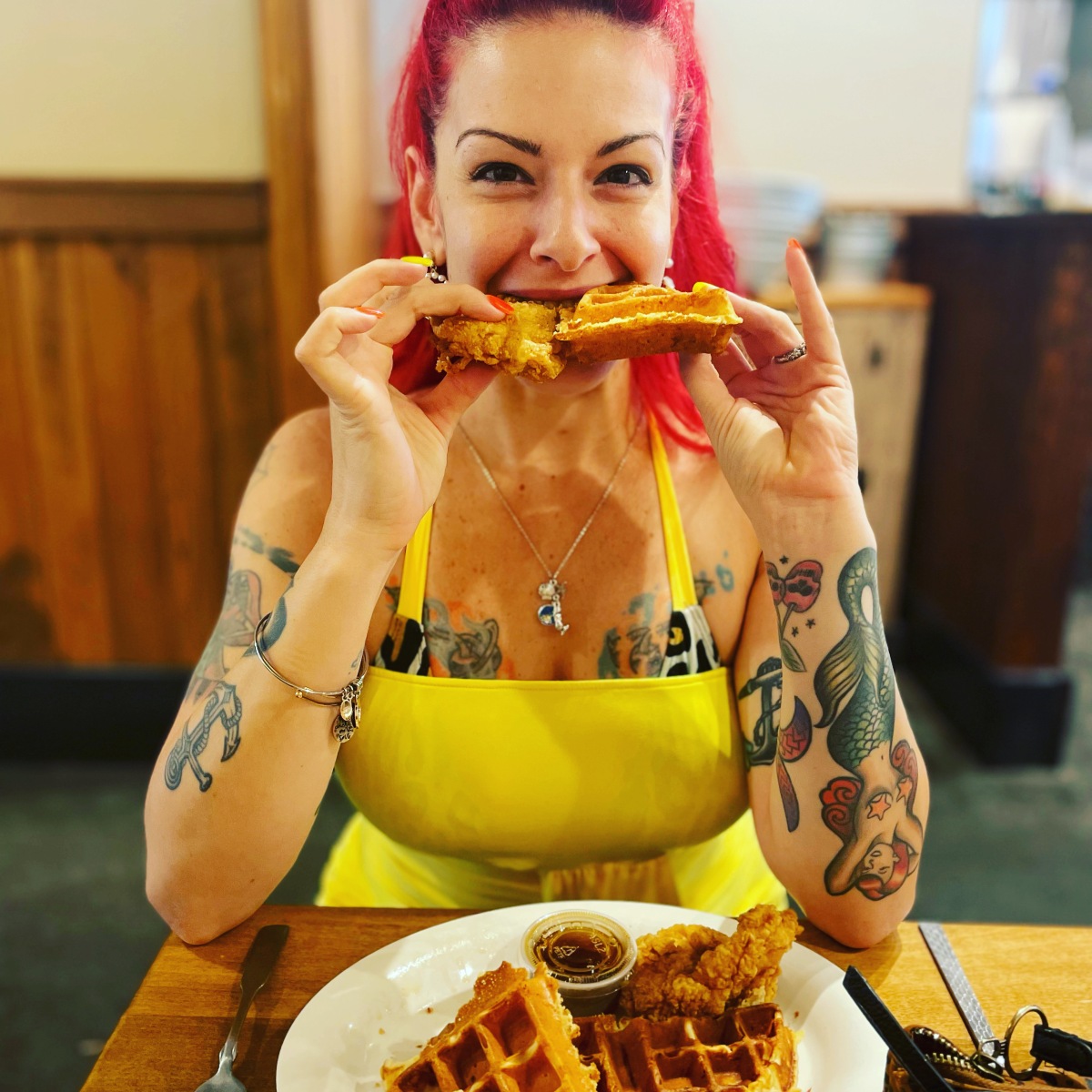 Sinful Snacks: Cowboys, Live Music, and Chicken & Waffles (Nashville, TN)